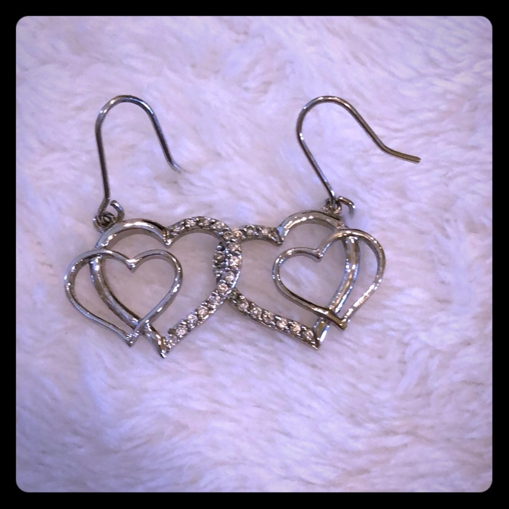 💖Heart Shaped💖 Silver Cubic Zirconium Earrings